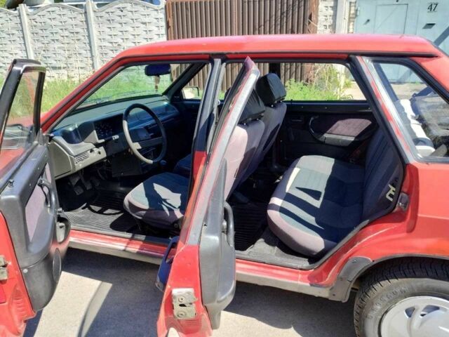 Красный ВАЗ 21099, объемом двигателя 1.5 л и пробегом 16 тыс. км за 1700 $, фото 6 на Automoto.ua