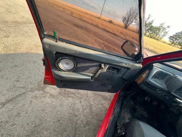 Красный ВАЗ 21099, объемом двигателя 1.3 л и пробегом 55 тыс. км за 1100 $, фото 14 на Automoto.ua