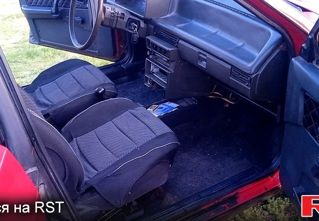 Красный ВАЗ 21099, объемом двигателя 1.5 л и пробегом 0 тыс. км за 1150 $, фото 4 на Automoto.ua