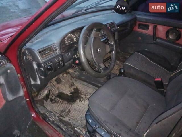 Червоний ВАЗ 21099, об'ємом двигуна 0 л та пробігом 251 тис. км за 750 $, фото 4 на Automoto.ua