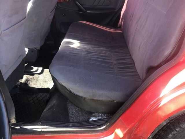 Красный ВАЗ 21099, объемом двигателя 1.3 л и пробегом 256 тыс. км за 650 $, фото 2 на Automoto.ua