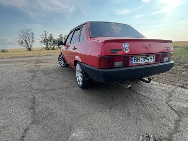 Красный ВАЗ 21099, объемом двигателя 1.3 л и пробегом 55 тыс. км за 1100 $, фото 1 на Automoto.ua