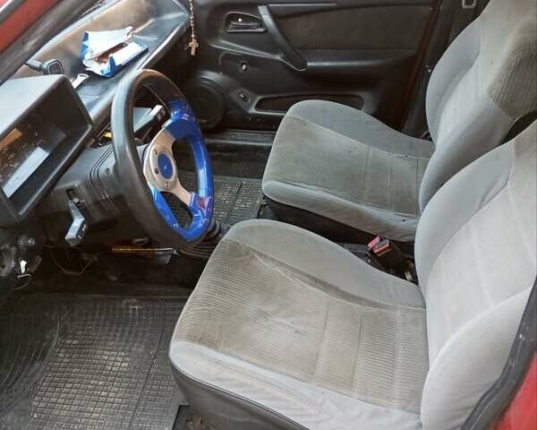 Красный ВАЗ 21099, объемом двигателя 1.5 л и пробегом 250 тыс. км за 1000 $, фото 3 на Automoto.ua