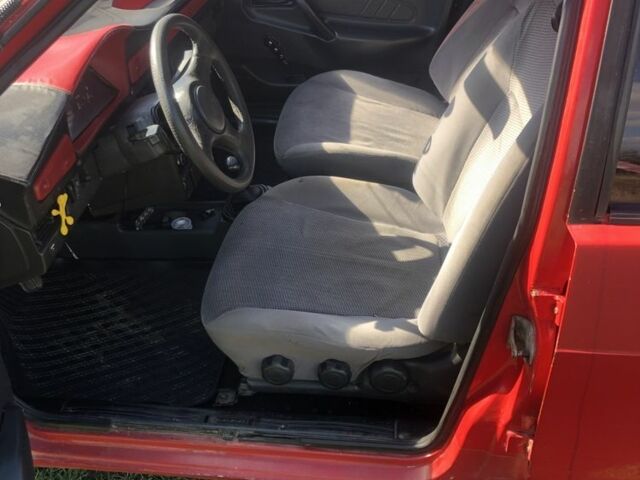 Красный ВАЗ 21099, объемом двигателя 1.3 л и пробегом 256 тыс. км за 650 $, фото 4 на Automoto.ua