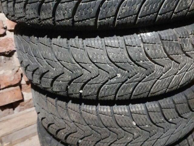 Красный ВАЗ 21099, объемом двигателя 1.5 л и пробегом 220 тыс. км за 1676 $, фото 9 на Automoto.ua