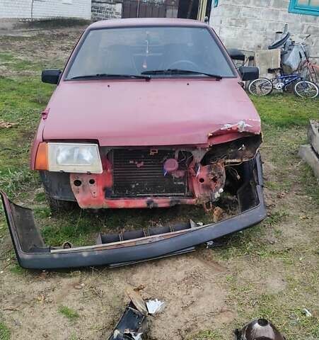 Красный ВАЗ 21099, объемом двигателя 1.3 л и пробегом 300 тыс. км за 500 $, фото 5 на Automoto.ua