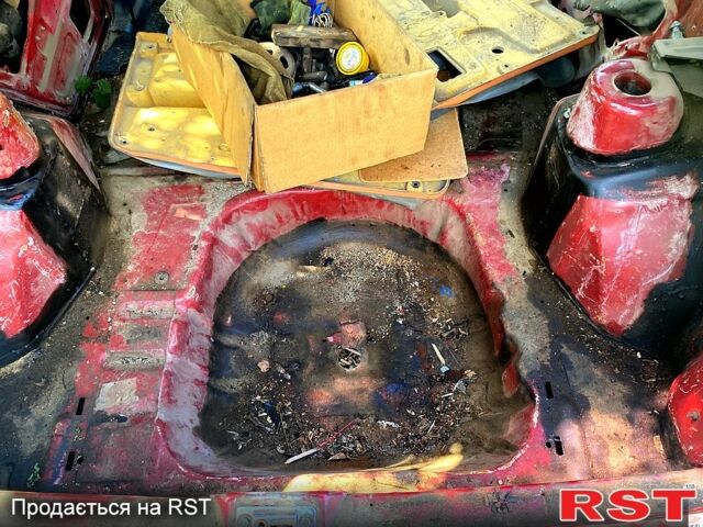 Красный ВАЗ 21099, объемом двигателя 1.5 л и пробегом 103 тыс. км за 170 $, фото 5 на Automoto.ua