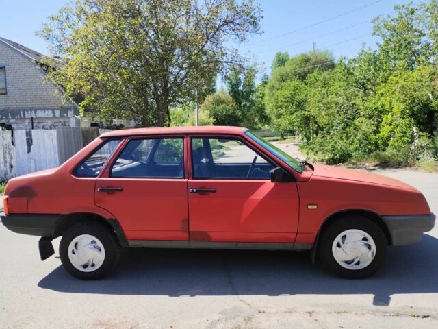 Червоний ВАЗ 21099, об'ємом двигуна 1.5 л та пробігом 10 тис. км за 1600 $, фото 2 на Automoto.ua