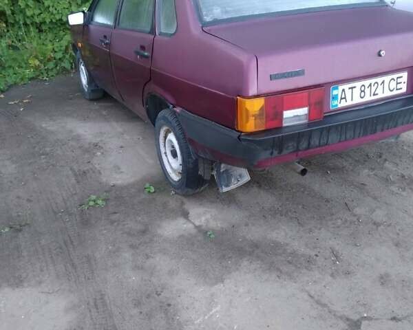 Красный ВАЗ 21099, объемом двигателя 1.3 л и пробегом 270 тыс. км за 1100 $, фото 5 на Automoto.ua