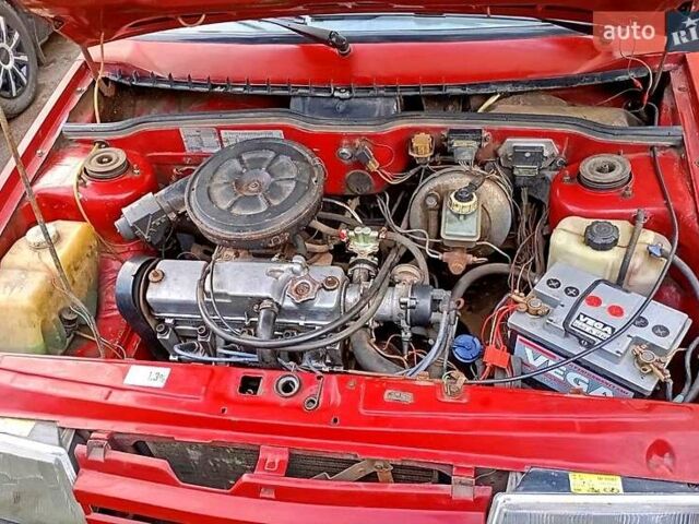 Красный ВАЗ 21099, объемом двигателя 1.5 л и пробегом 160 тыс. км за 900 $, фото 3 на Automoto.ua