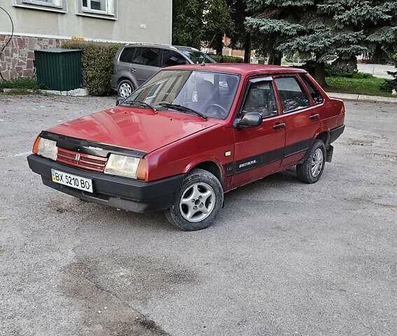 Красный ВАЗ 21099, объемом двигателя 1.5 л и пробегом 200 тыс. км за 1000 $, фото 4 на Automoto.ua