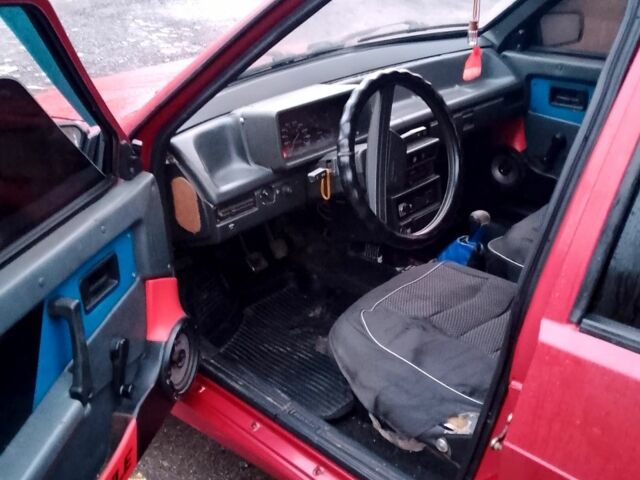 Червоний ВАЗ 21099, об'ємом двигуна 1.5 л та пробігом 0 тис. км за 1600 $, фото 3 на Automoto.ua