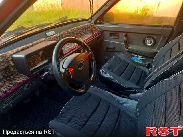 Красный ВАЗ 21099, объемом двигателя 1.5 л и пробегом 0 тыс. км за 1000 $, фото 7 на Automoto.ua
