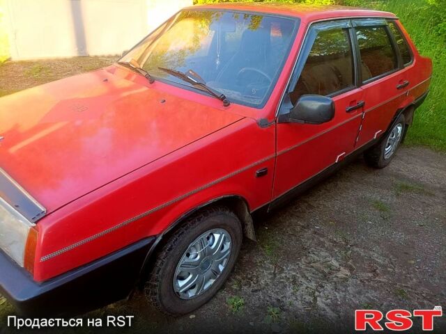 Красный ВАЗ 21099, объемом двигателя 1.5 л и пробегом 0 тыс. км за 1000 $, фото 5 на Automoto.ua