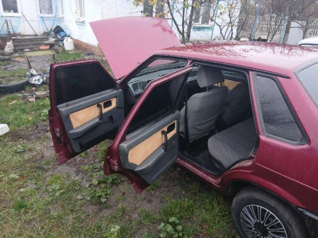 Красный ВАЗ 21099, объемом двигателя 1.5 л и пробегом 51 тыс. км за 1488 $, фото 3 на Automoto.ua