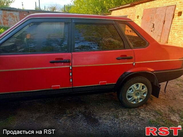 Красный ВАЗ 21099, объемом двигателя 1.5 л и пробегом 0 тыс. км за 1000 $, фото 2 на Automoto.ua