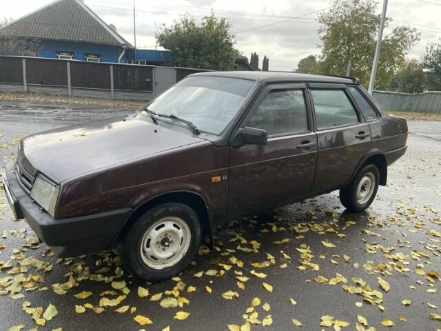 Червоний ВАЗ 21099, об'ємом двигуна 1 л та пробігом 350 тис. км за 600 $, фото 3 на Automoto.ua