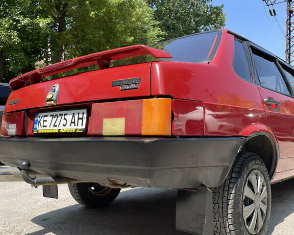 Красный ВАЗ 21099, объемом двигателя 1.5 л и пробегом 377 тыс. км за 1350 $, фото 3 на Automoto.ua