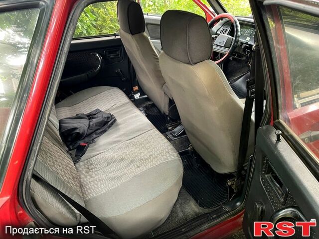 Красный ВАЗ 21099, объемом двигателя 1.5 л и пробегом 200 тыс. км за 799 $, фото 6 на Automoto.ua