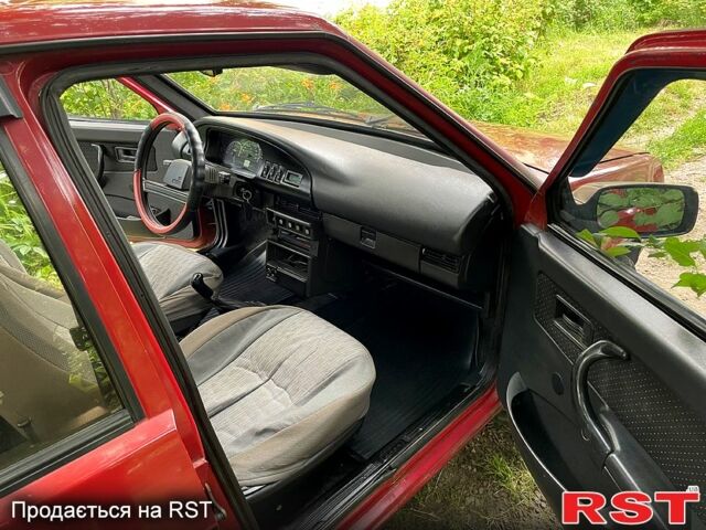 Красный ВАЗ 21099, объемом двигателя 1.5 л и пробегом 200 тыс. км за 799 $, фото 5 на Automoto.ua