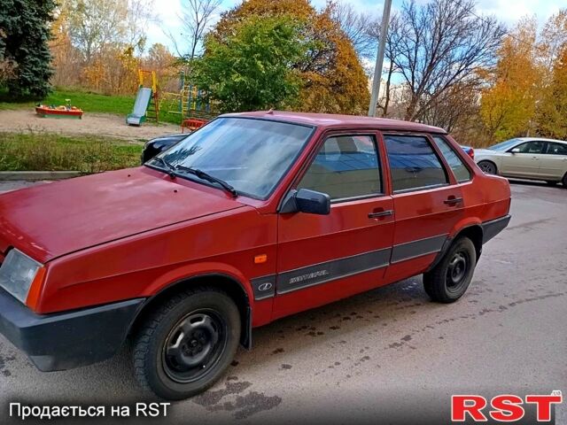 Красный ВАЗ 21099, объемом двигателя 1.5 л и пробегом 160 тыс. км за 900 $, фото 2 на Automoto.ua