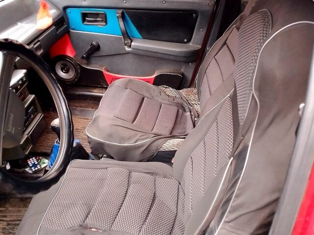 Червоний ВАЗ 21099, об'ємом двигуна 1.5 л та пробігом 0 тис. км за 1600 $, фото 6 на Automoto.ua