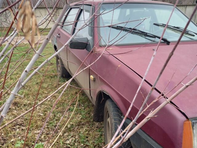 Красный ВАЗ 21099, объемом двигателя 1.5 л и пробегом 120 тыс. км за 355 $, фото 2 на Automoto.ua