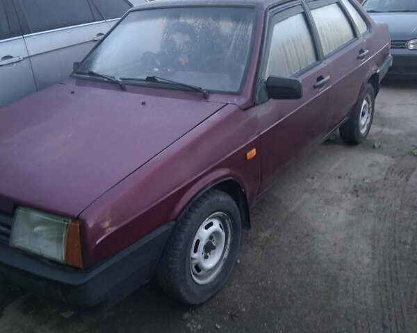 Красный ВАЗ 21099, объемом двигателя 1.3 л и пробегом 270 тыс. км за 1100 $, фото 4 на Automoto.ua