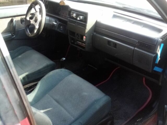 Червоний ВАЗ 21099, об'ємом двигуна 1.5 л та пробігом 1000 тис. км за 1100 $, фото 6 на Automoto.ua