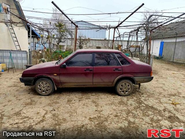 Красный ВАЗ 21099, объемом двигателя 1.5 л и пробегом 0 тыс. км за 1000 $, фото 1 на Automoto.ua