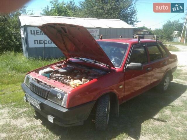 Красный ВАЗ 21099, объемом двигателя 1.5 л и пробегом 33 тыс. км за 1900 $, фото 1 на Automoto.ua
