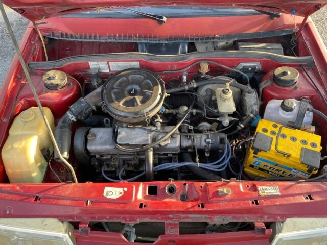 ВАЗ 21099 1996 у Києві на Automoto.ua Червоний ВАЗ 21099, об'ємом двигуна 1.3 л та пробігом 246 тис. км за 700 $, фото 3 на Automoto.ua