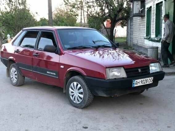 Червоний ВАЗ 21099, об'ємом двигуна 1.5 л та пробігом 100 тис. км за 1350 $, фото 3 на Automoto.ua