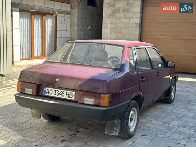Красный ВАЗ 21099, объемом двигателя 1.5 л и пробегом 100 тыс. км за 1100 $, фото 1 на Automoto.ua