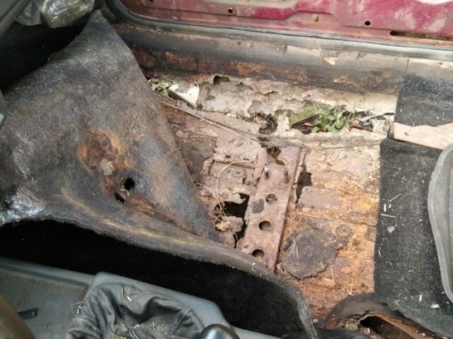 Червоний ВАЗ 21099, об'ємом двигуна 1.5 л та пробігом 260 тис. км за 330 $, фото 7 на Automoto.ua