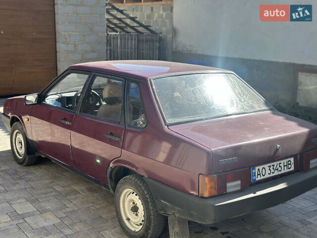 Красный ВАЗ 21099, объемом двигателя 1.5 л и пробегом 100 тыс. км за 1100 $, фото 2 на Automoto.ua