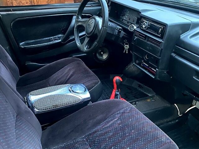 Красный ВАЗ 21099, объемом двигателя 1.5 л и пробегом 231 тыс. км за 850 $, фото 8 на Automoto.ua