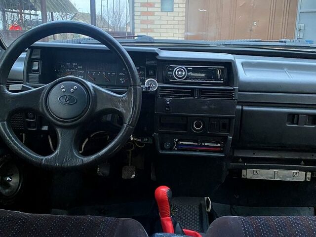 Красный ВАЗ 21099, объемом двигателя 1.5 л и пробегом 231 тыс. км за 850 $, фото 7 на Automoto.ua