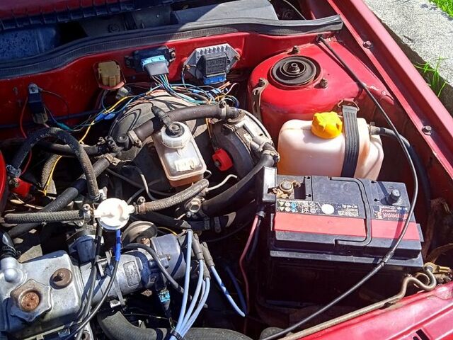 Красный ВАЗ 21099, объемом двигателя 1.5 л и пробегом 100 тыс. км за 1200 $, фото 3 на Automoto.ua