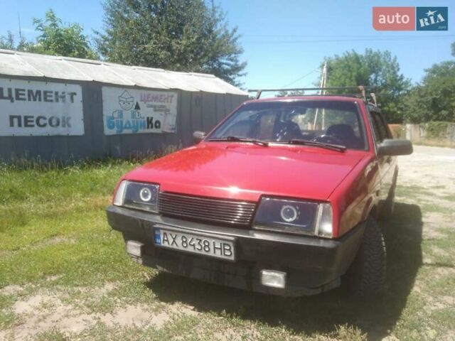 Красный ВАЗ 21099, объемом двигателя 1.5 л и пробегом 33 тыс. км за 1900 $, фото 2 на Automoto.ua