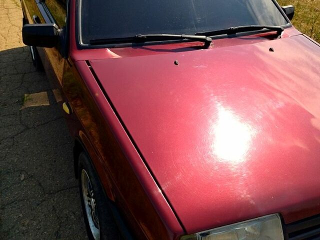 Красный ВАЗ 21099, объемом двигателя 1.5 л и пробегом 250 тыс. км за 1250 $, фото 3 на Automoto.ua