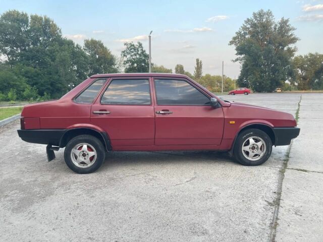 Красный ВАЗ 21099, объемом двигателя 1.5 л и пробегом 450 тыс. км за 1800 $, фото 6 на Automoto.ua