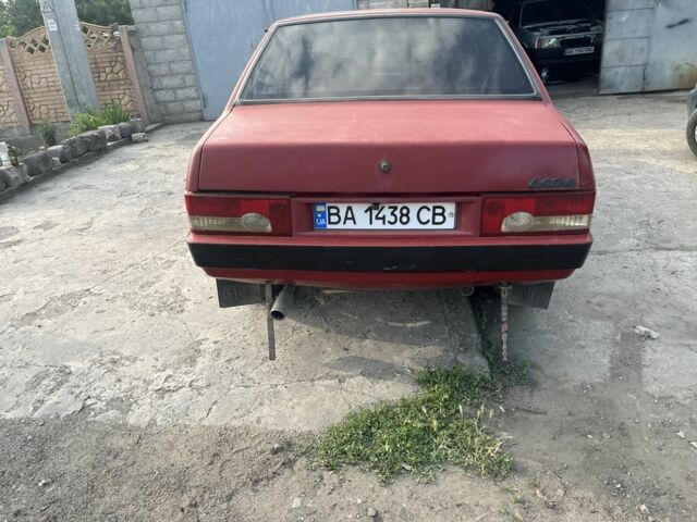 Красный ВАЗ 21099, объемом двигателя 1.5 л и пробегом 110 тыс. км за 1150 $, фото 4 на Automoto.ua