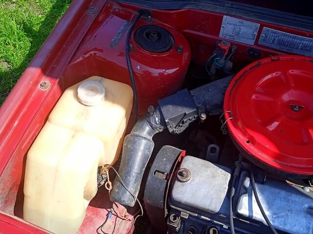 Красный ВАЗ 21099, объемом двигателя 1.5 л и пробегом 100 тыс. км за 1200 $, фото 2 на Automoto.ua