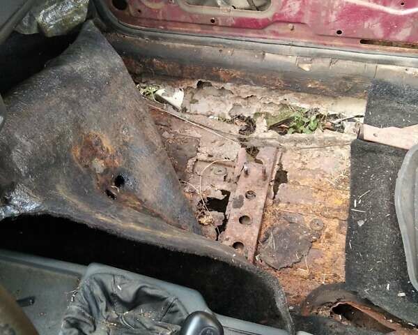 Червоний ВАЗ 21099, об'ємом двигуна 1.5 л та пробігом 260 тис. км за 350 $, фото 7 на Automoto.ua