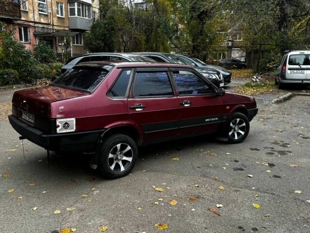 Красный ВАЗ 21099, объемом двигателя 1 л и пробегом 9 тыс. км за 1250 $, фото 1 на Automoto.ua