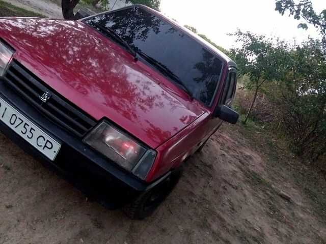 Красный ВАЗ 21099, объемом двигателя 1.5 л и пробегом 100 тыс. км за 1150 $, фото 5 на Automoto.ua