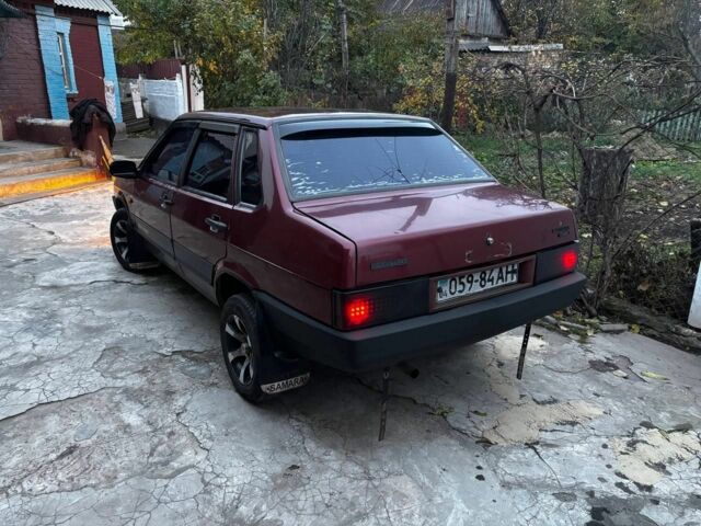 Красный ВАЗ 21099, объемом двигателя 1 л и пробегом 9 тыс. км за 1250 $, фото 6 на Automoto.ua
