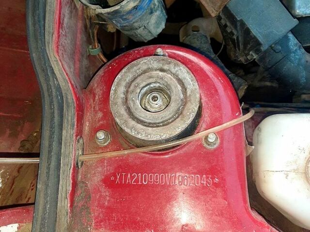 Красный ВАЗ 21099, объемом двигателя 1.5 л и пробегом 0 тыс. км за 950 $, фото 10 на Automoto.ua