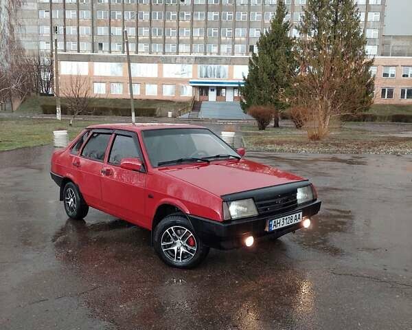 Красный ВАЗ 21099, объемом двигателя 1.5 л и пробегом 120 тыс. км за 2590 $, фото 1 на Automoto.ua